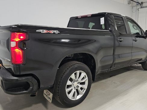 Used 2022 Chevrolet Silverado 1500 Custom AWD/4WD image 3