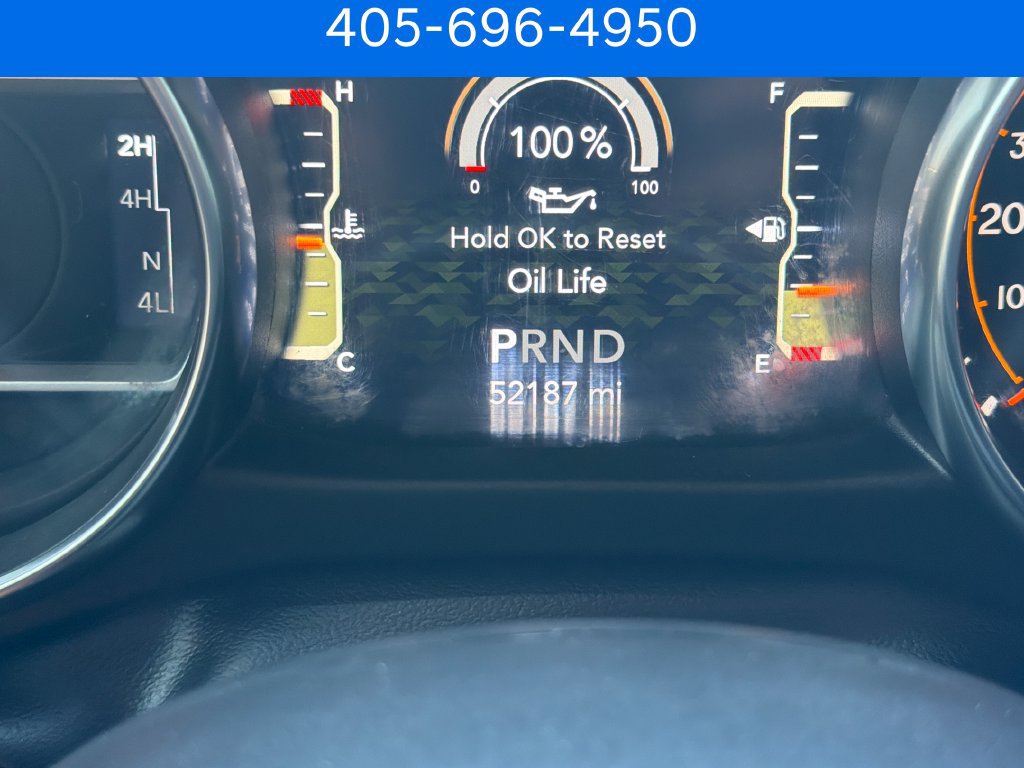 Used 2022 Jeep Wrangler Unlimited Sahara AWD/4WD image 24