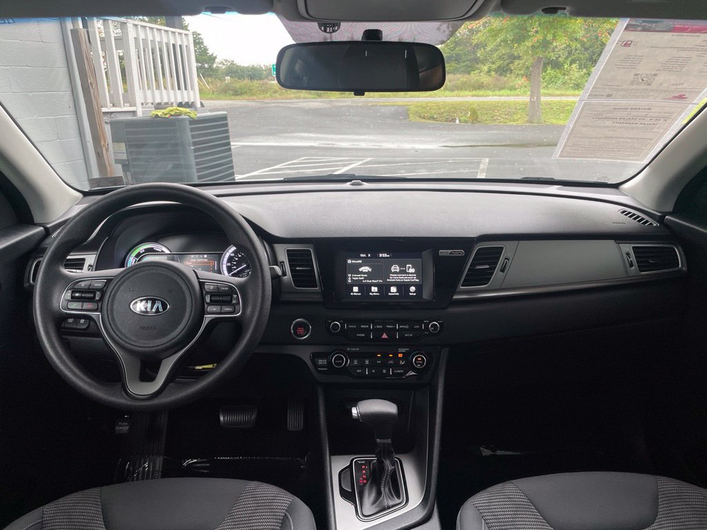 Used 2018 Kia Niro LX FWD image 16