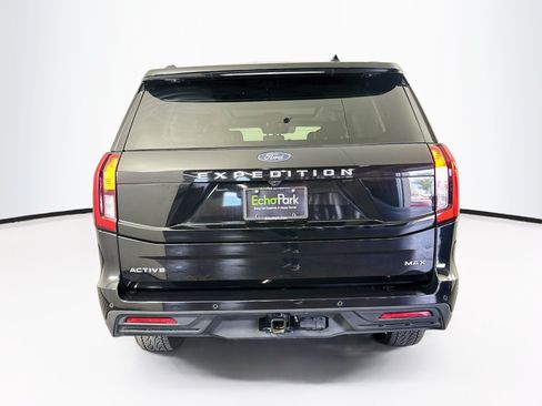 Used 2025 Ford Expedition Max Active AWD/4WD image 7