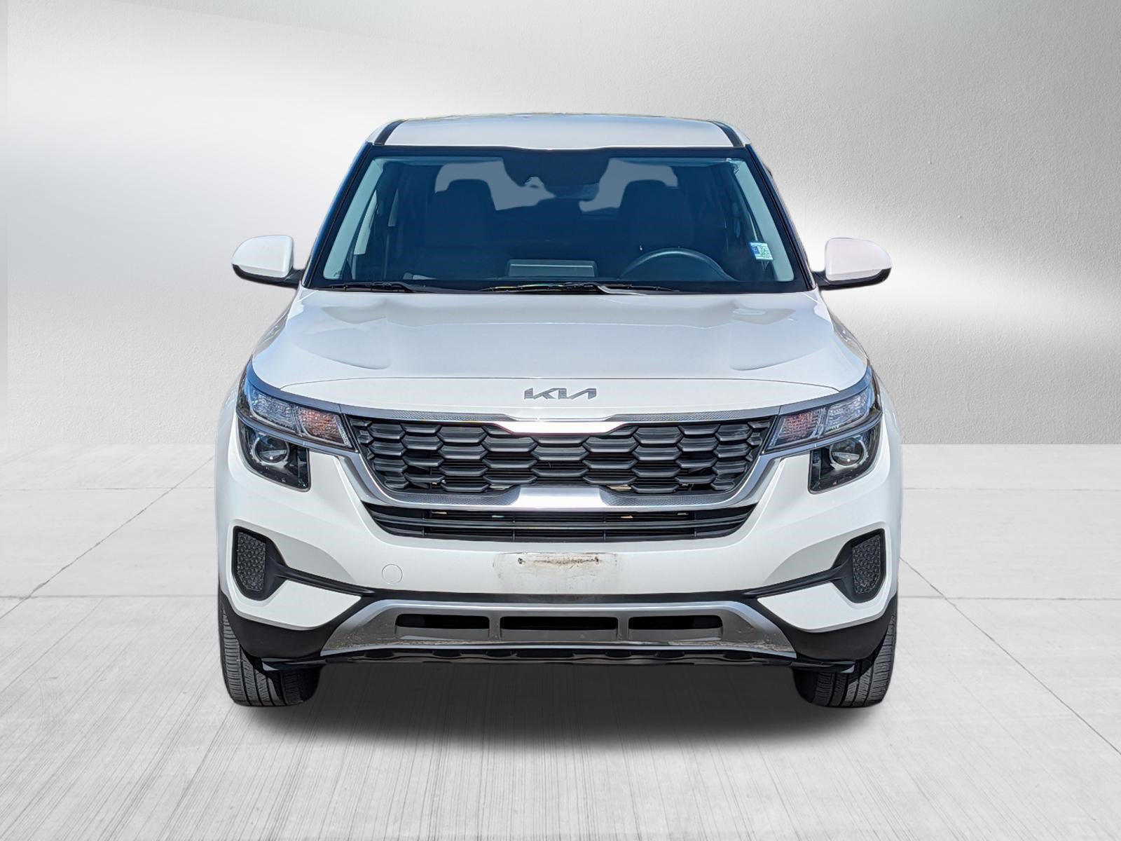 Certified 2023 Kia Seltos LX AWD/4WD image 2