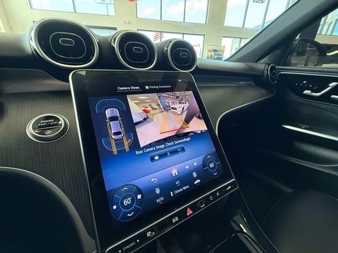 Used 2025 Mercedes-Benz C 300 4MATIC Sedan image 44