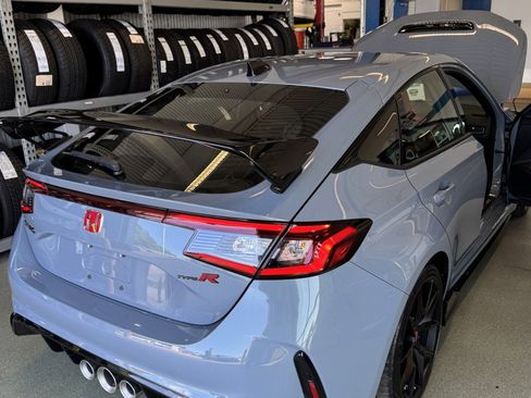 Used 2025 Honda Civic Type R image 27