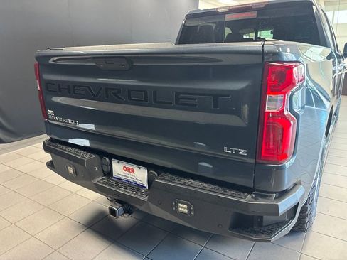 Used 2019 Chevrolet Silverado 1500 LTZ w/ LTZ Plus Package AWD/4WD image 4