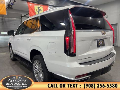 Used 2024 Cadillac Escalade Premium Luxury image 54