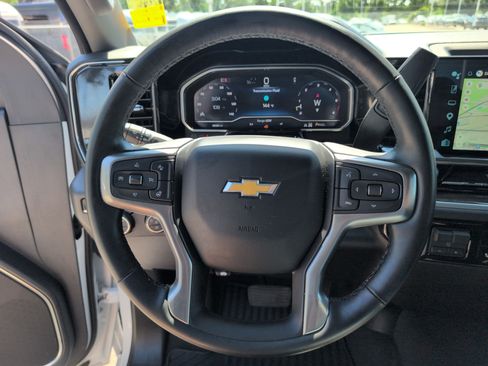 Used 2025 Chevrolet Silverado 2500 LT w/ Convenience Package AWD/4WD image 23
