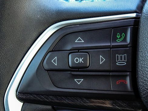 Used 2024 Jeep Grand Cherokee Trailhawk image 28