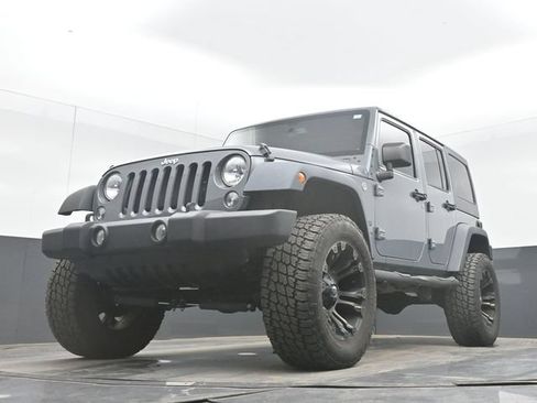 Used 2015 Jeep Wrangler Unlimited Sport w/ Quick Order Package 24S AWD/4WD image 30