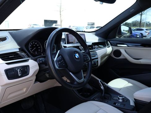 Used 2021 BMW X1 sDrive28i w/ Convenience Package image 2