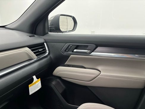 New 2026 GMC Terrain Elevation w/ Technology Package II image 32