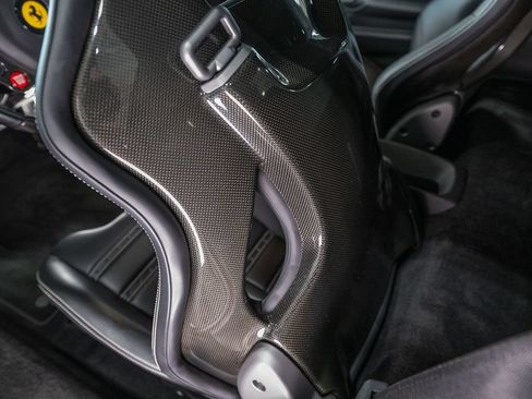 Used 2018 Ferrari 488 GTB RWD image 11