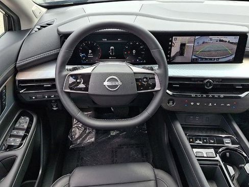 Certified 2025 Nissan Murano SL w/ Cargo Package AWD/4WD image 13