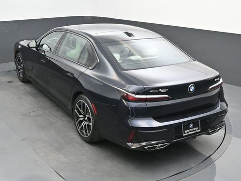 Certified 2023 BMW 760i xDrive image 54