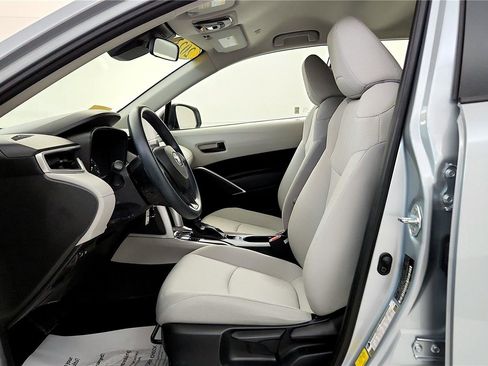 Certified 2023 Toyota Corolla Cross L image 37