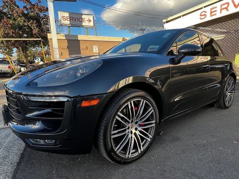 Used 2017 Porsche Macan GTS image 4