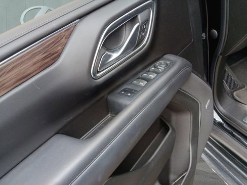 Used 2022 Chevrolet Tahoe LT w/ LT Signature Package image 35