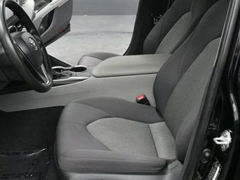 Used 2023 Toyota Camry LE FWD image 9