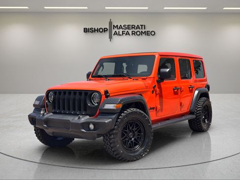 Used 2023 Jeep Wrangler Unlimited Sport w/ Sun And Sound Package AWD/4WD image 2