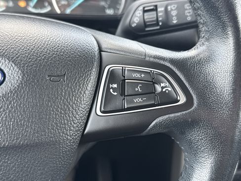 Used 2020 Ford EcoSport Titanium image 17