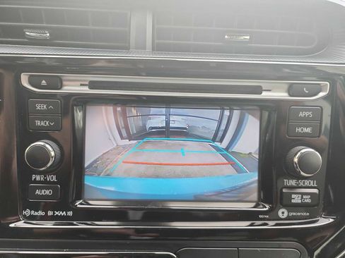 Used 2018 Toyota Prius C Four image 18