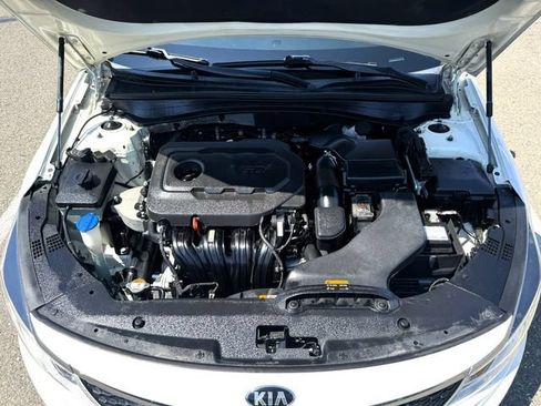 Used 2016 Kia Optima LX FWD image 12