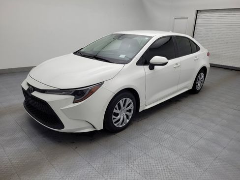 Used 2021 Toyota Corolla LE image 2