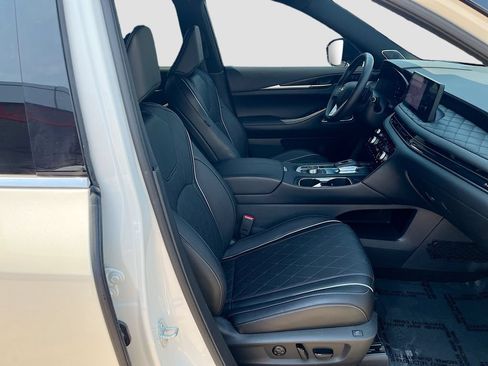 Used 2025 INFINITI QX60 Autograph w/ Cargo Package AWD/4WD image 31