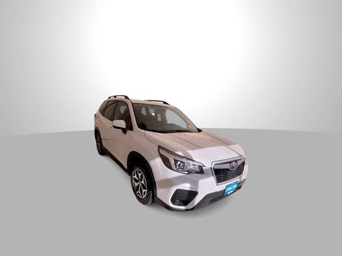Used 2020 Subaru Forester Premium AWD/4WD image 2