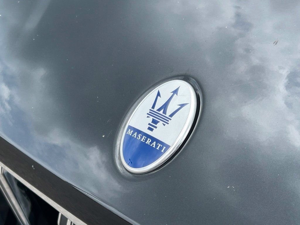 Used 2023 Maserati Levante GT AWD/4WD image 38