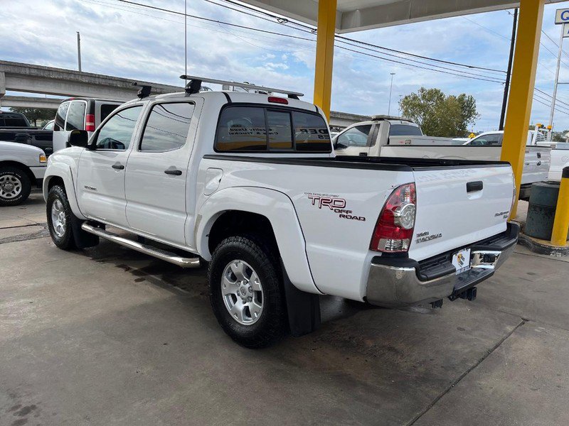 Used 2011 Toyota Tacoma PreRunner w/ TRD Off-Road Pkg w/JBL Audio RWD image 4
