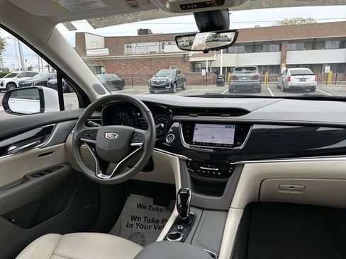 Certified 2024 Cadillac XT6 Premium Luxury w/ Technology Package AWD/4WD image 39