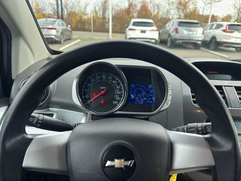 Used 2015 Chevrolet Spark LS image 17