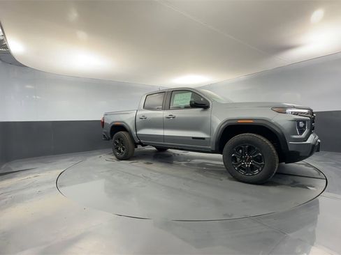 New 2025 GMC Canyon Elevation w/ Convenience Package image 7