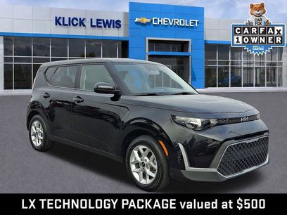 Used 2023 Kia Soul LX w/ Option Group 015