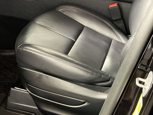 Used 2025 Lincoln Aviator AWD image 15