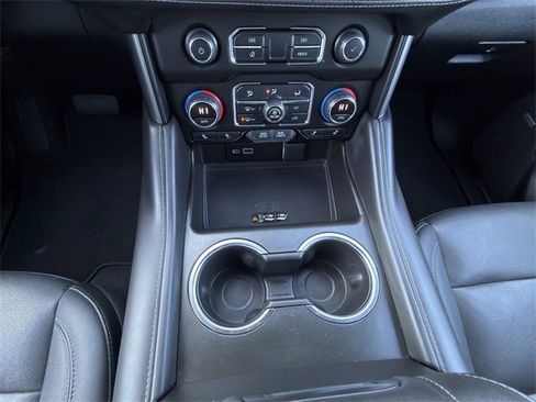Used 2022 Chevrolet Tahoe LT w/ Luxury Package image 22