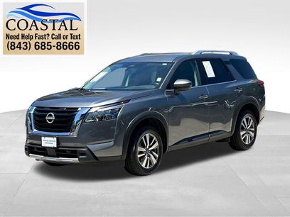 Certified 2025 Nissan Pathfinder SL