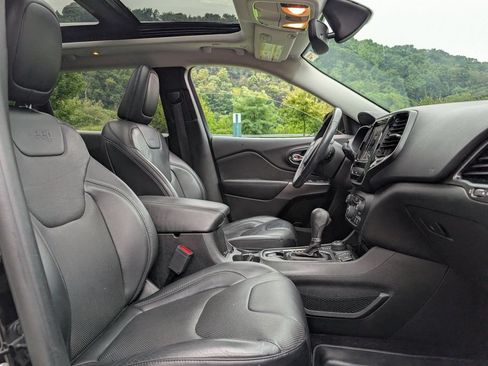 Used 2019 Jeep Cherokee Limited AWD/4WD image 33