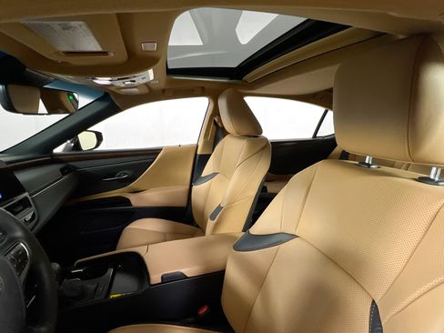 Used 2025 Lexus ES 350 w/ Premium Package FWD image 22