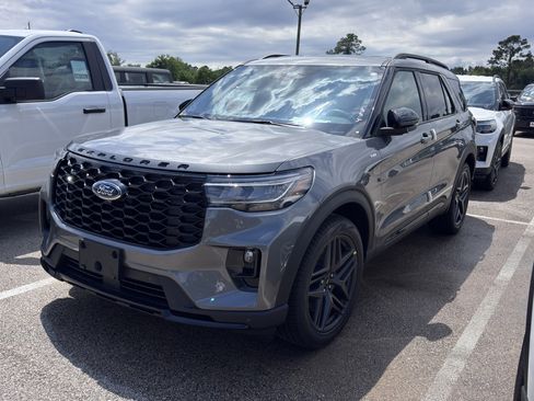 New 2026 Ford Explorer ST-Line RWD image 6