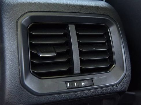 Certified 2023 Volkswagen Tiguan SE w/ Panoramic Sunroof Package AWD/4WD image 23