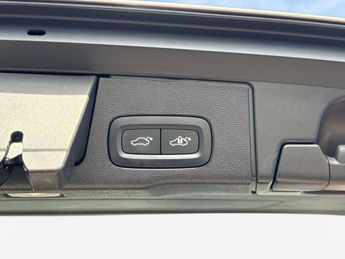 Certified 2026 Volvo XC60 B5 Ultra w/ Protection Package Premier image 12