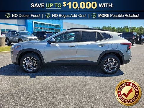 New 2026 Chevrolet Trax LT FWD image 5