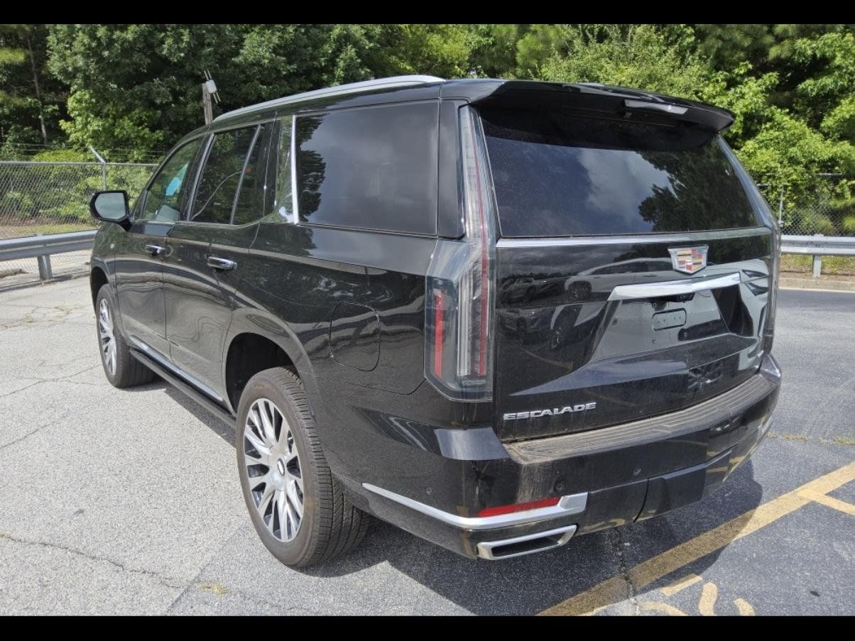 Used 2026 Cadillac Escalade Platinum Luxury RWD image 7