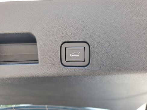 New 2026 Chevrolet Traverse LT w/ LPO, Floor Liner Package FWD image 7