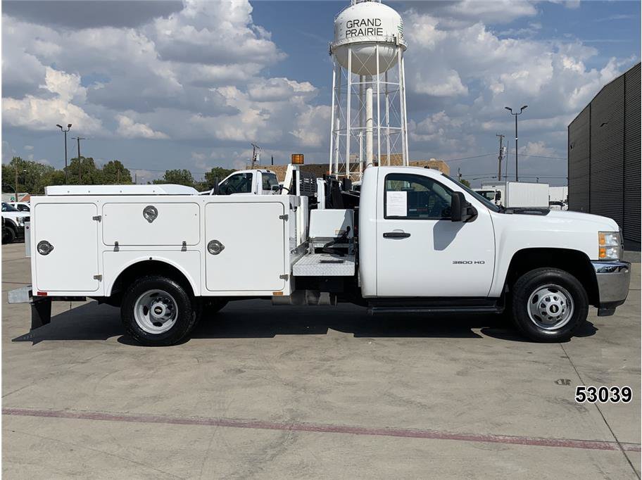 Used 2013 Chevrolet Silverado 3500 W/T RWD image 5