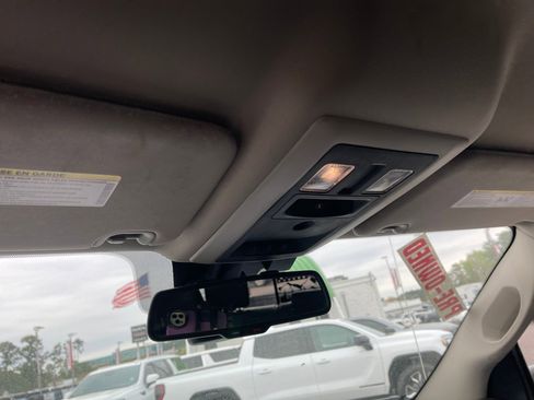 Used 2015 RAM 1500 Laramie w/ Convenience Group image 19