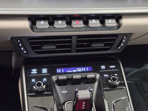 Certified 2025 Porsche 911 Carrera image 19