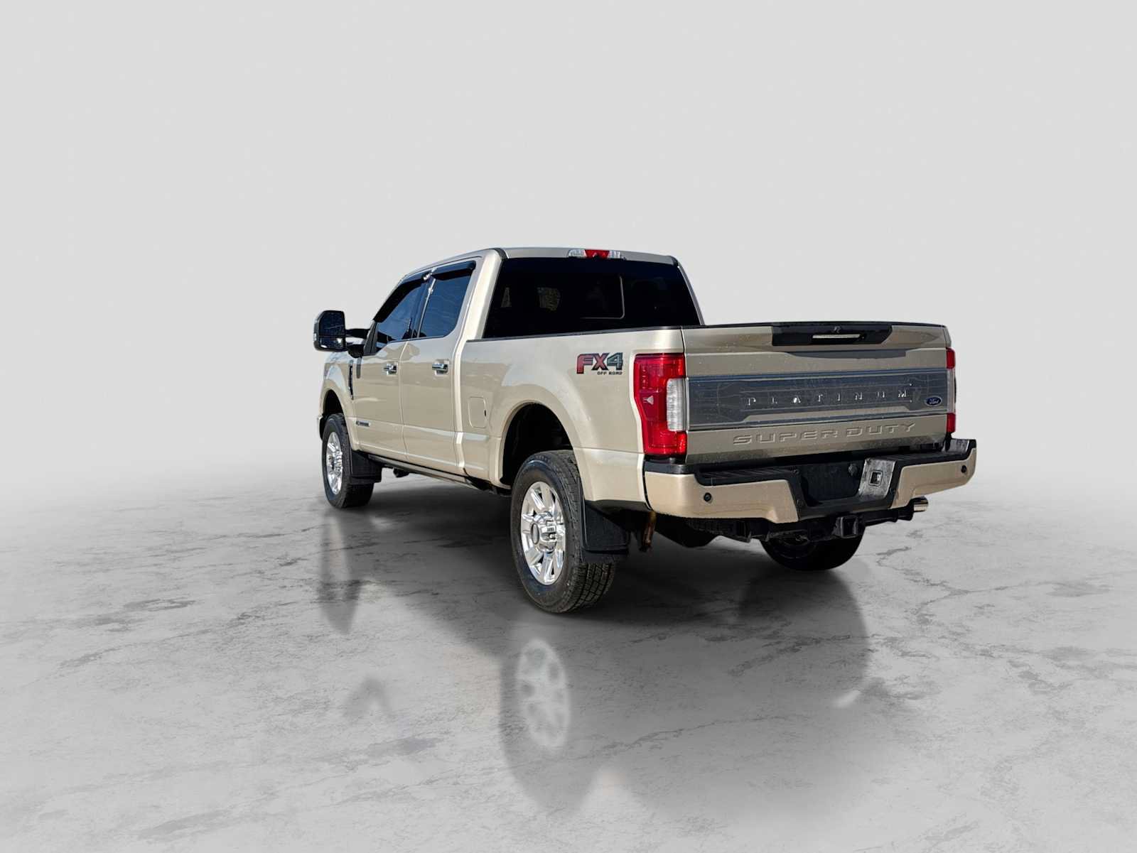 Used 2017 Ford F350 Platinum w/ Platinum Ultimate Package AWD/4WD image 4