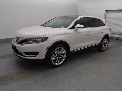 Used 2017 Lincoln MKX Reserve w/ Lincoln MKX Climate Package image 2